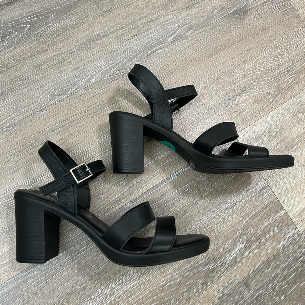 Elegant Black Strappy Heeled Sandals